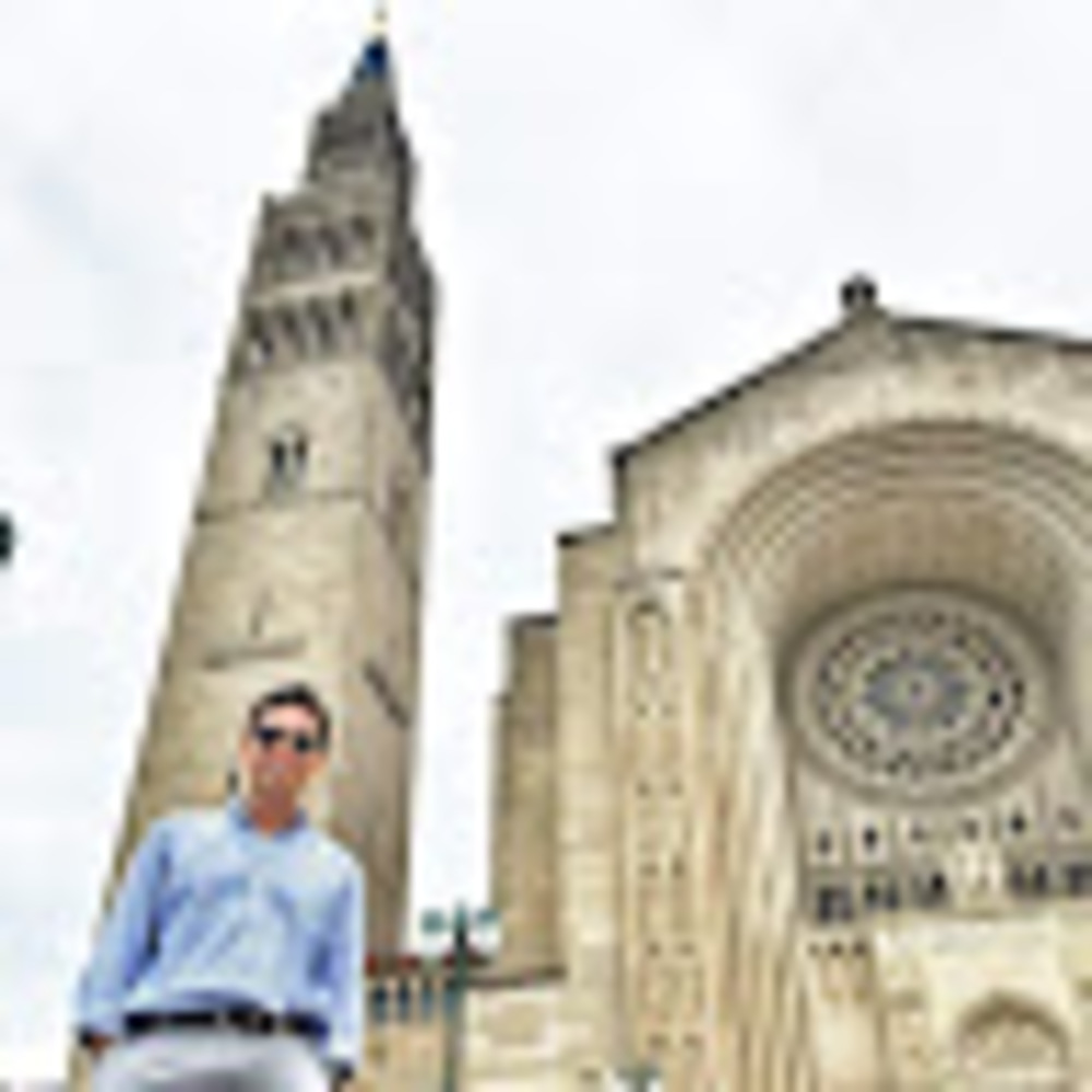 Meet your Posher, Carlos